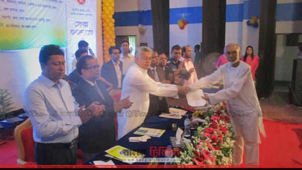 কর দিয়ে দেশের উন্নয়নের একজন অংশীদার আমি