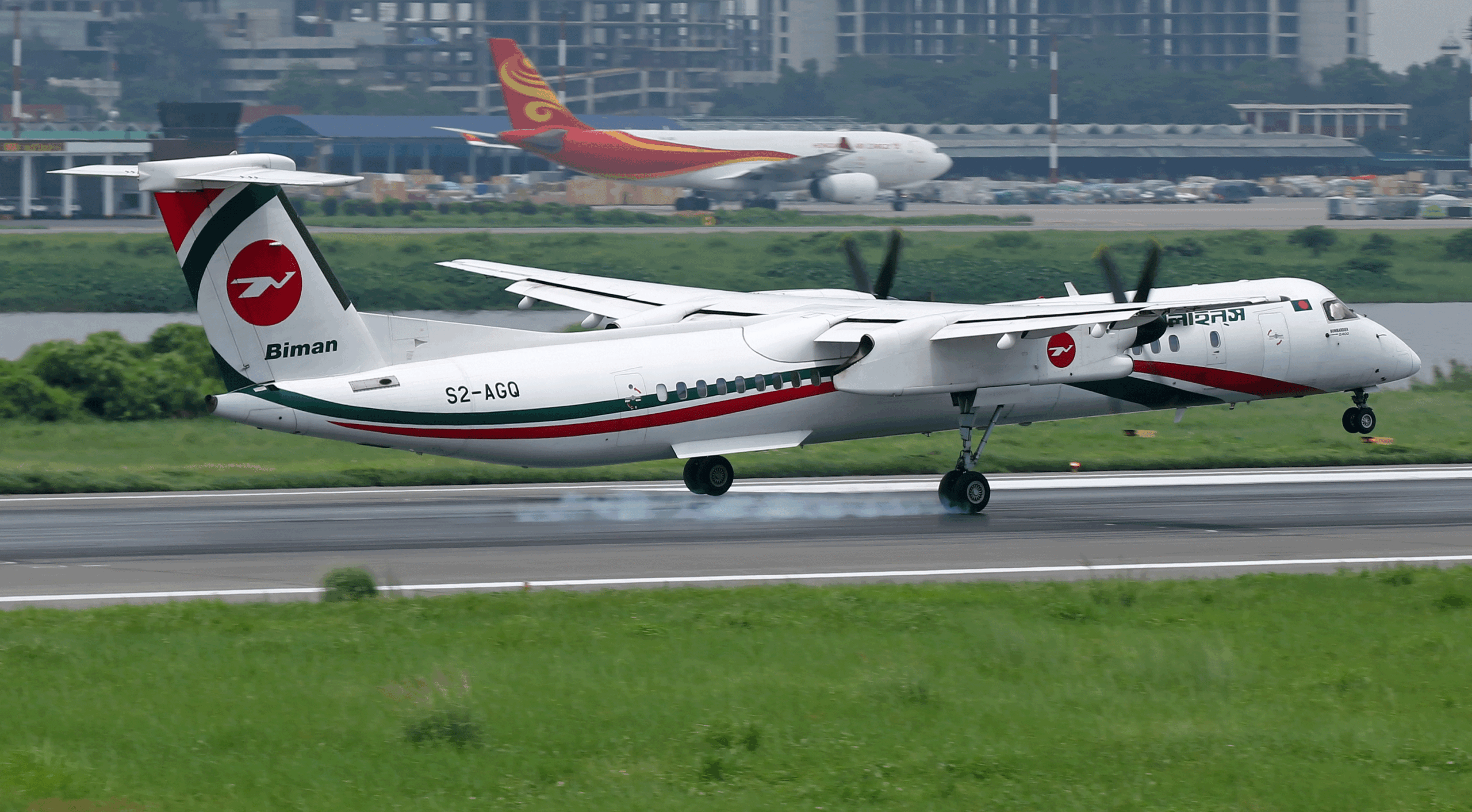 সময় ঘনিয়ে আসায় বিপাকে হজযাত্রীরা