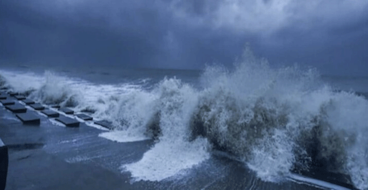 আজ ভারতে আঘাত হানবে অশনি, বাংলাদেশে থাকবে বৃষ্টি