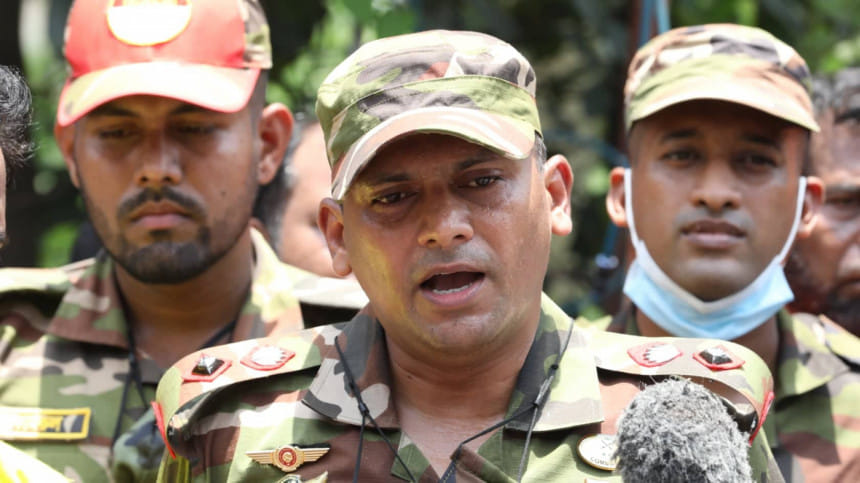 রাসায়নিক থাকা ৪ কনটেইনার চিহ্নিত, অপসারণের চেষ্টা চালাচ্ছে সেনাবাহিনী…