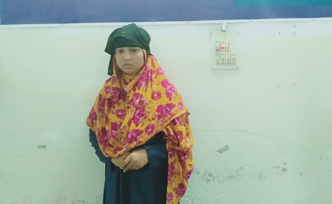  নোয়াখালীতে ইয়াবাসহ তরুণী আটক