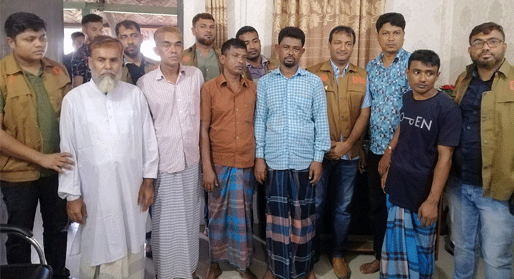 নোয়াখালীতে জিনের বাদশাসহ ৬ প্রতারক গ্রেফতার