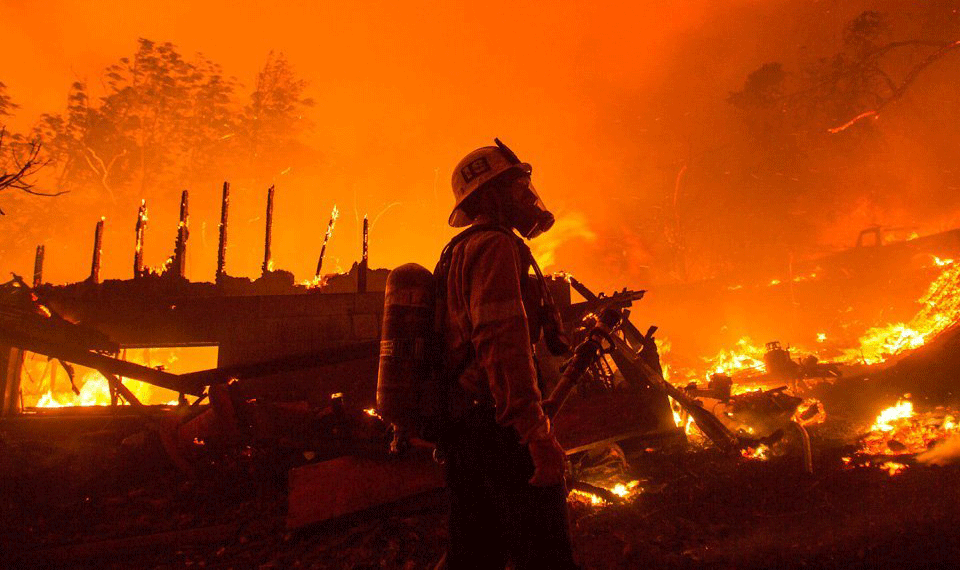 যুক্তরাষ্ট্রে রেকর্ড তাপমাত্রা ॥ দাবানল ছড়িয়ে পড়েছে ক্যালিফোর্নিয়ায়
