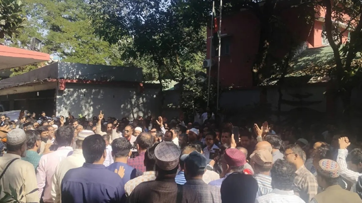 ১লা ডিসেম্বর থেকে কমপ্লিট শাটডাউনের ঘোষণা শিক্ষকদের